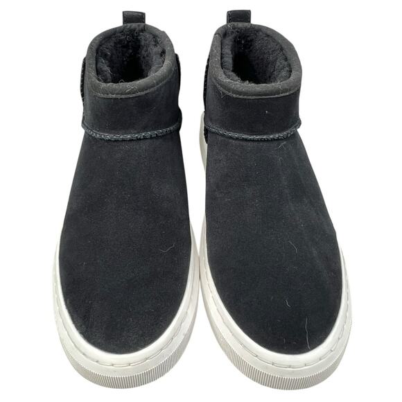 UGG Women’s Alameda Black Mini Slip On Sneaker Boot Size US 7.5 - Picture 7 of 11
